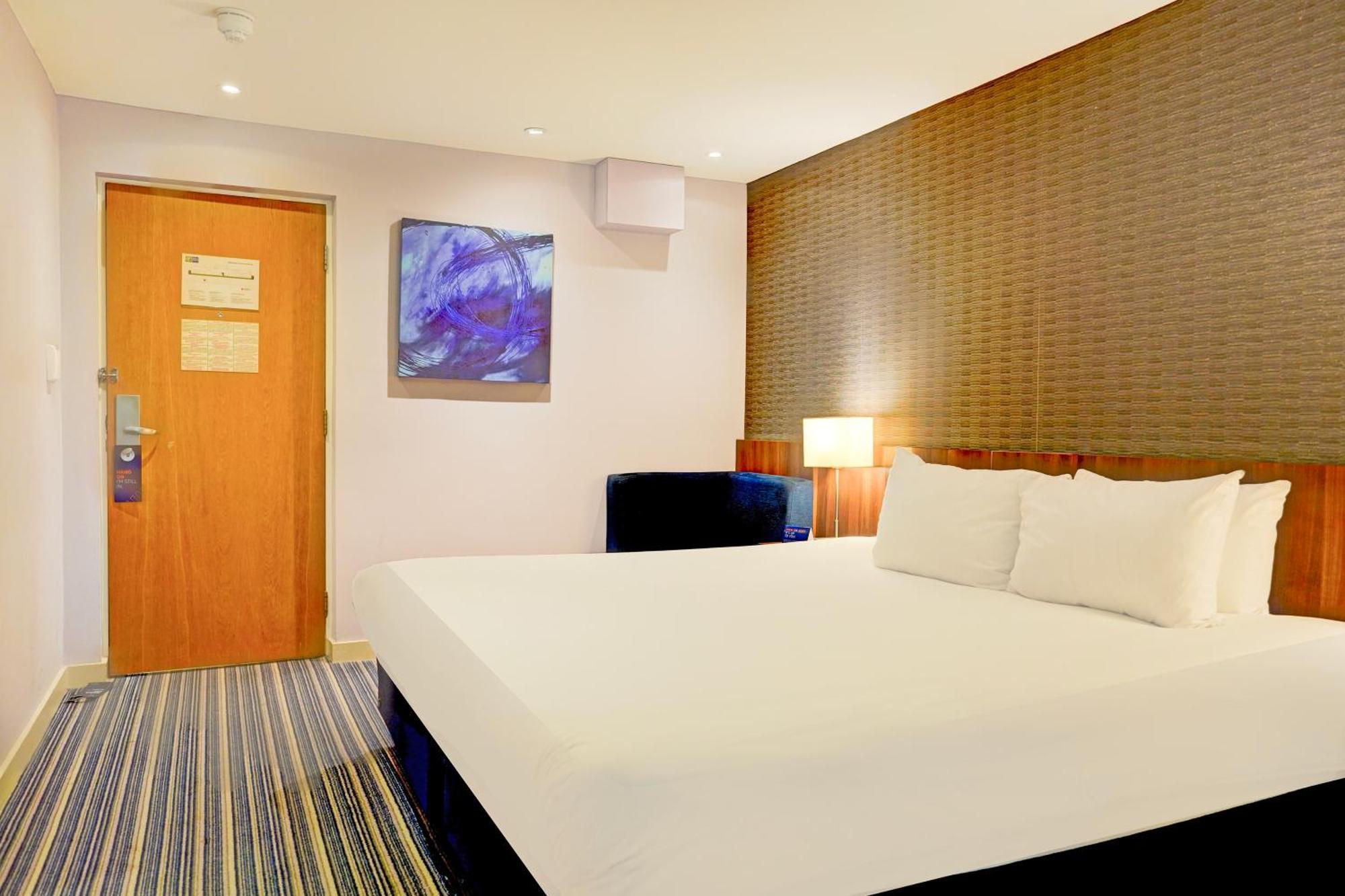Belvilla Crewe City Centre Hotel Lifestyle Екстериор снимка