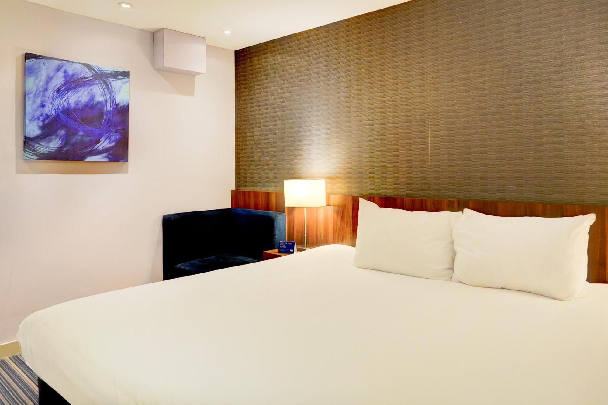 Belvilla Crewe City Centre Hotel Lifestyle Екстериор снимка