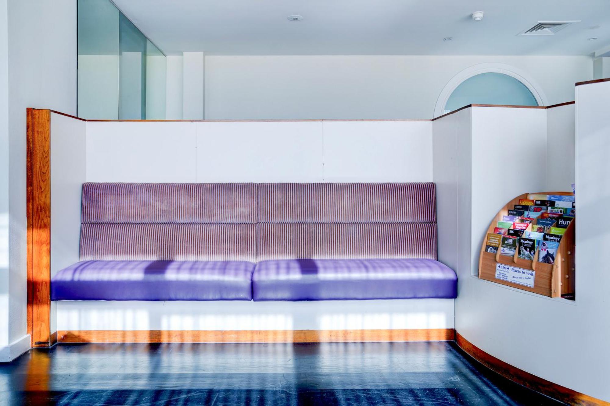 Belvilla Crewe City Centre Hotel Lifestyle Екстериор снимка