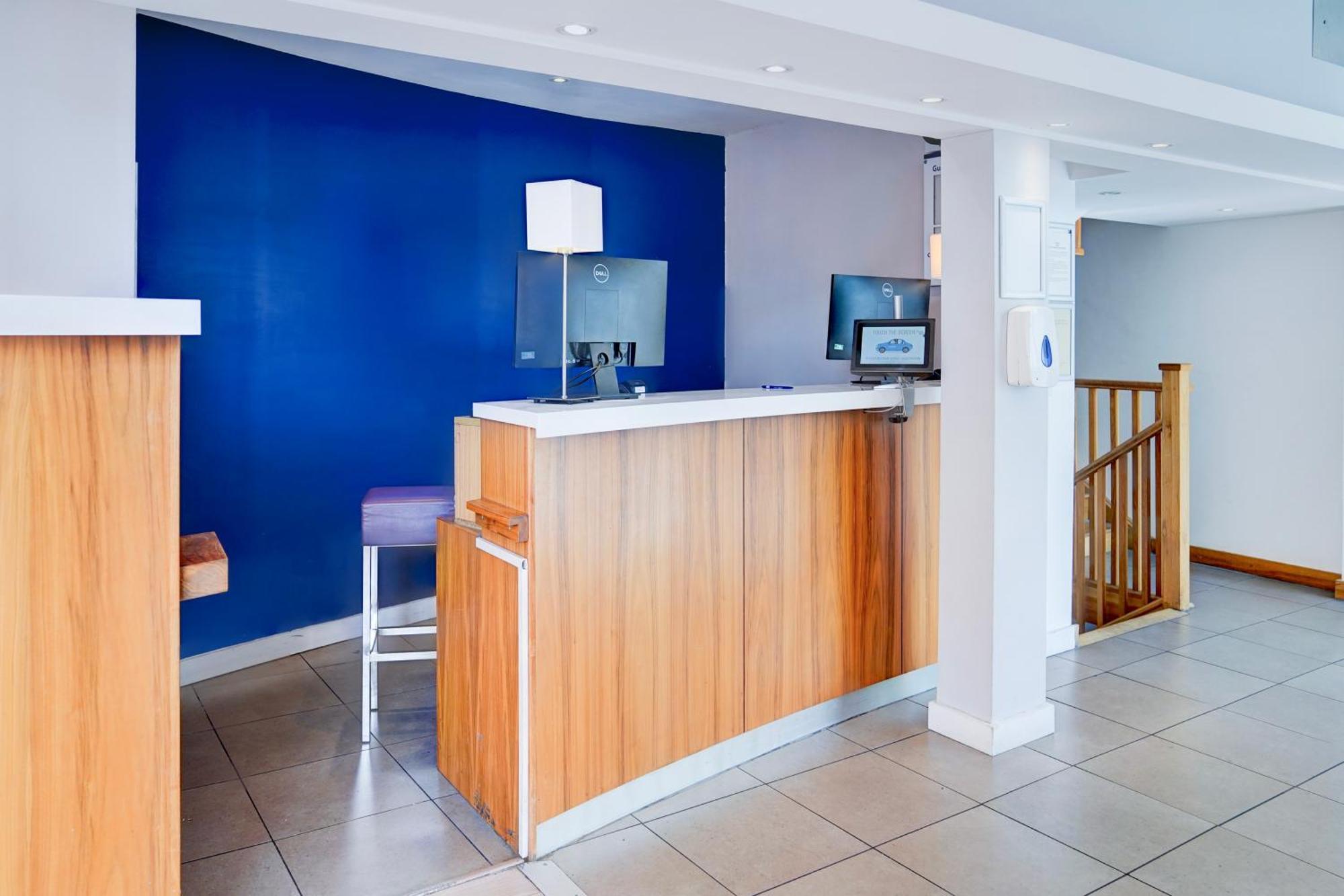 Belvilla Crewe City Centre Hotel Lifestyle Екстериор снимка