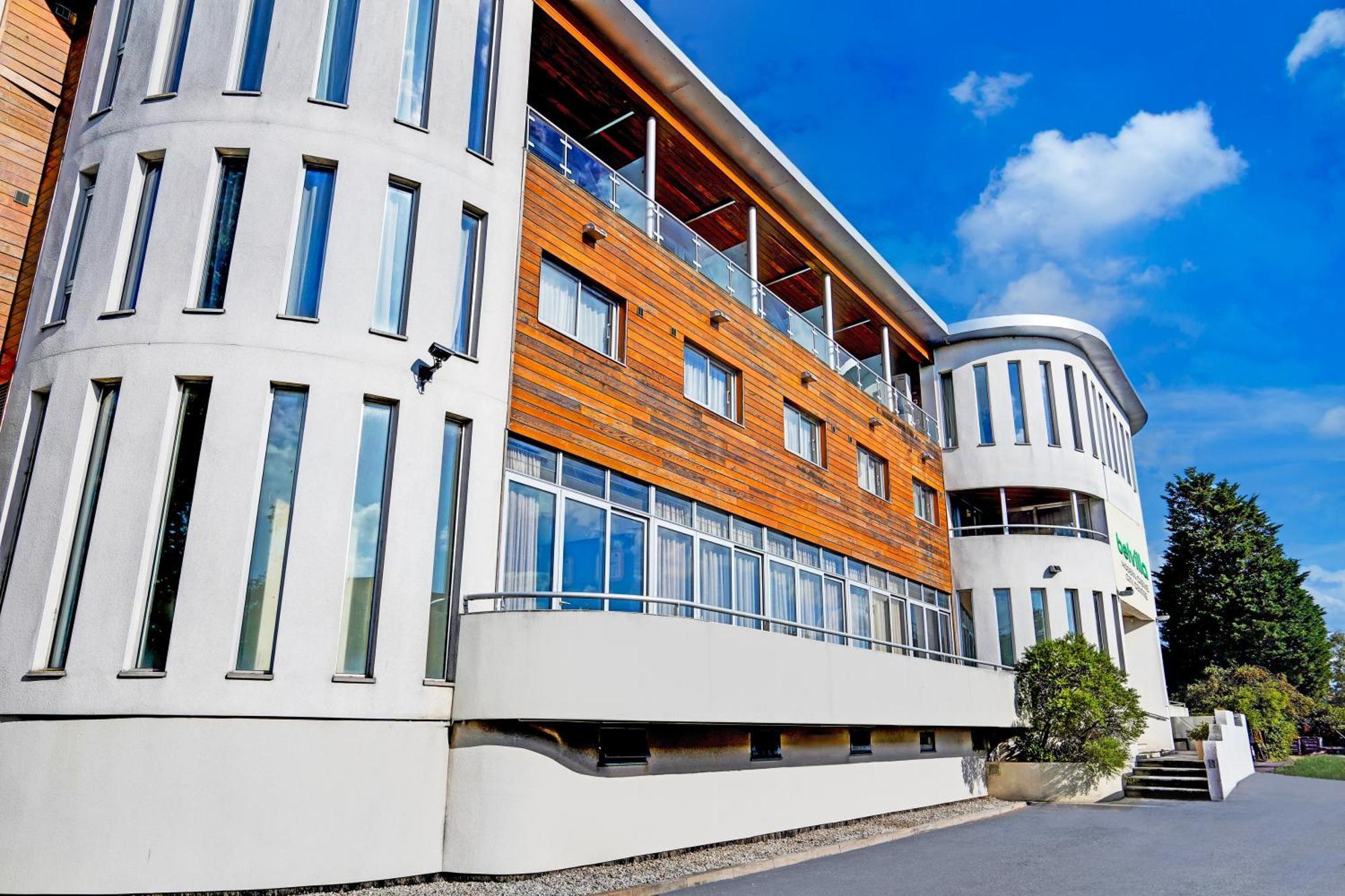 Belvilla Crewe City Centre Hotel Lifestyle Екстериор снимка